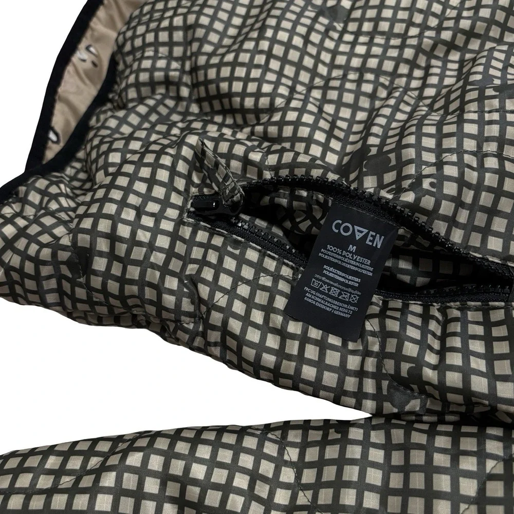 FPC COVEN Woobie Jacket V2.0 - DNC/DCU Reversible Size Medium 25 x 28
